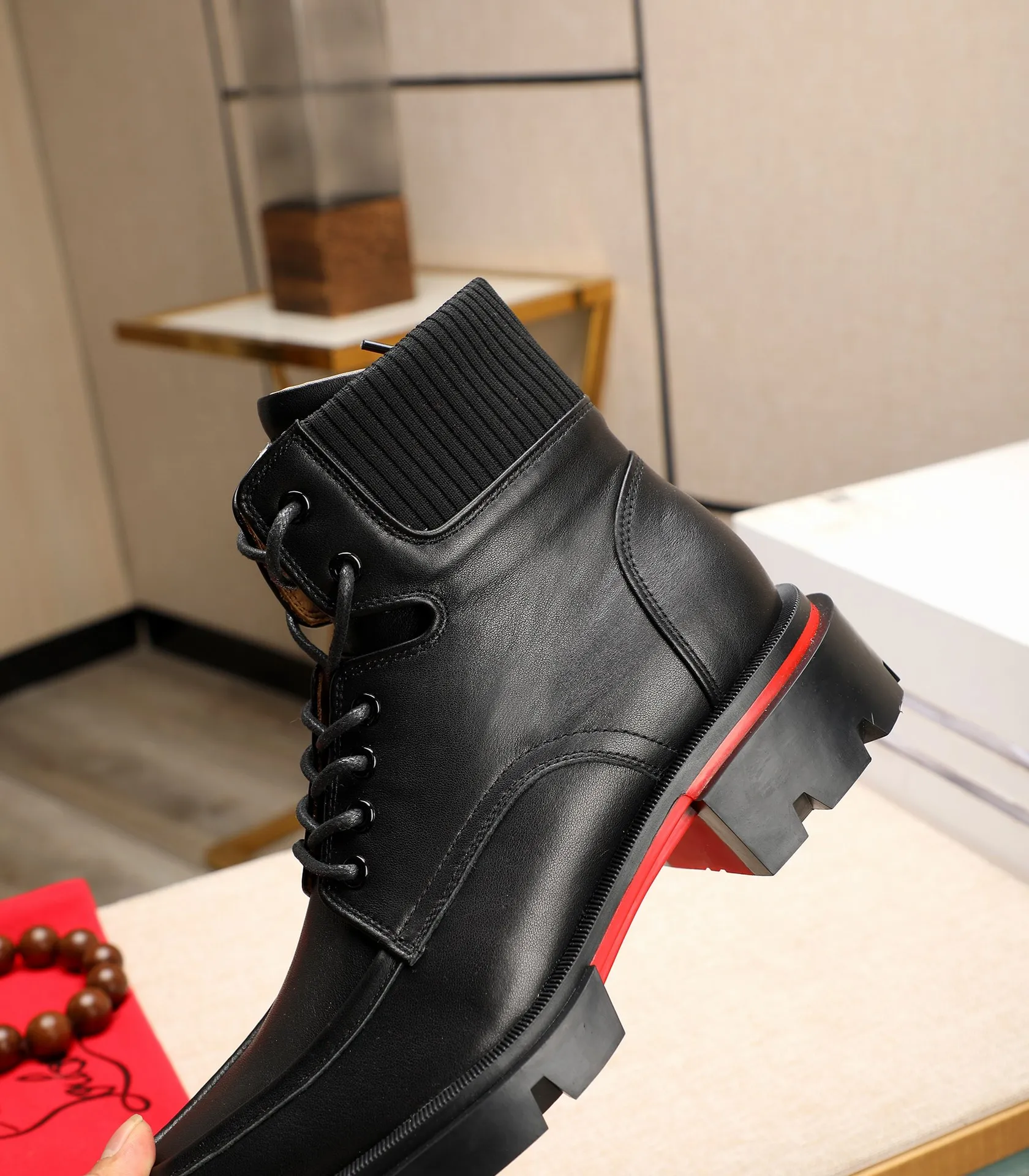 Men's Men's Shoes💰920 New Actual Shots••CL～High-end men's red-soled shoes! ••🆑Top original order purchasing agent. Imported top-layer ten-fingerprint leather and water-dyed cowhide inside 🉑️ Imported TPU rubber sole, wear-resistant and non-slip, full of European style, SIZA: 39-44 (45.46, customized)